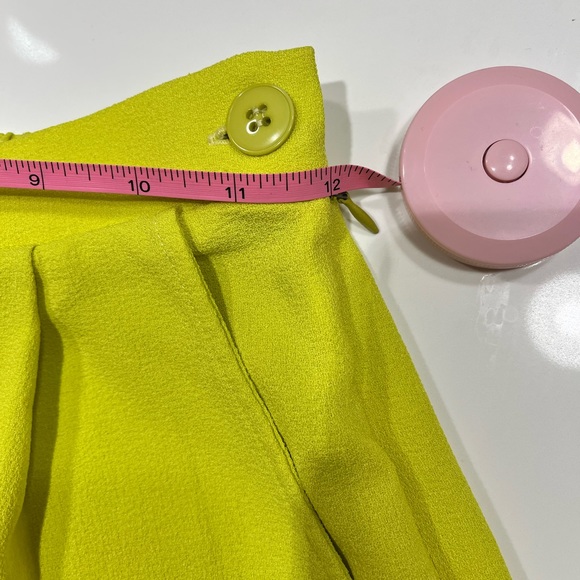 American Apparel neon yellow high waisted short size small - Picture 5 of 5